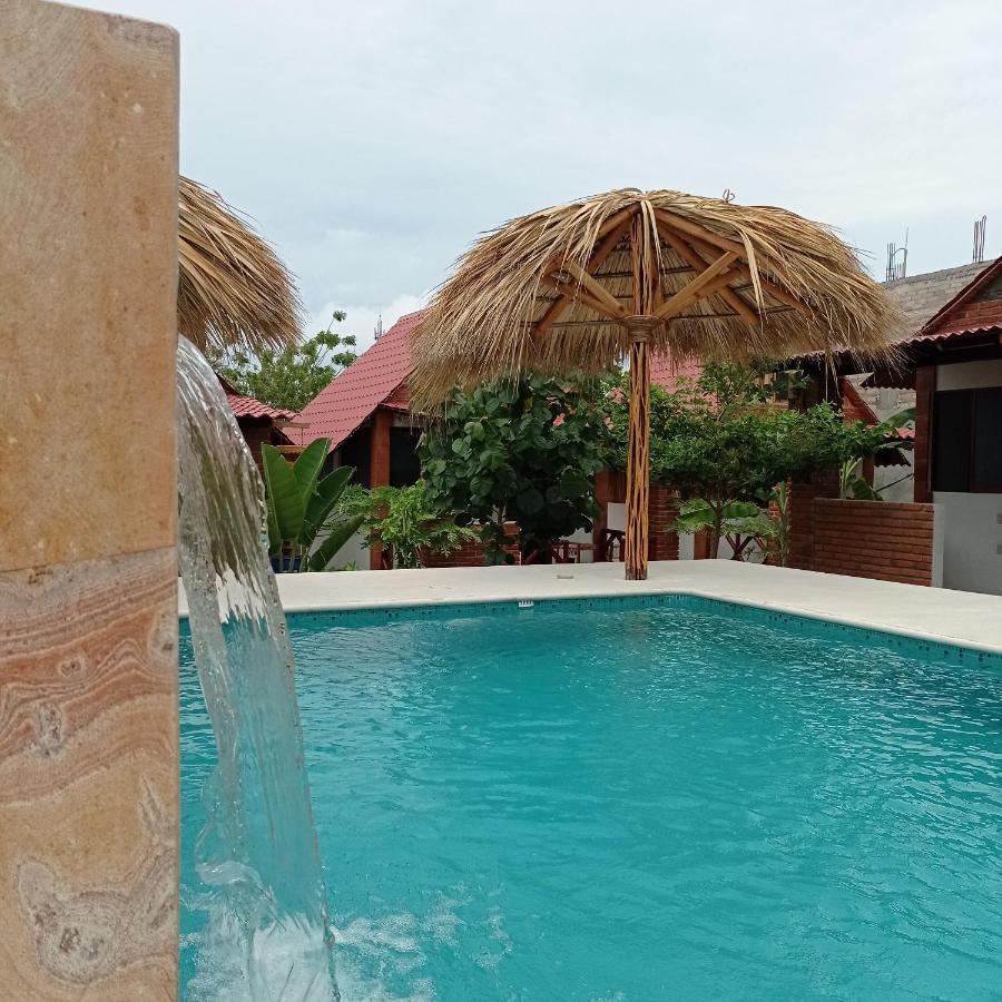Bungalows Y Cabanas, Las Barracas De La Barra Malucano Eksteriør bilde