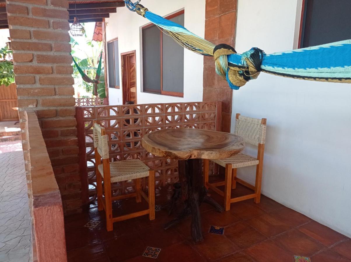 Bungalows Y Cabanas, Las Barracas De La Barra Malucano Eksteriør bilde